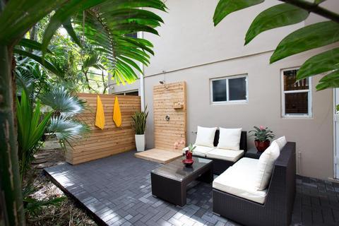 The Grand Resort And Spa, A Gay Men'S Resort Fort Lauderdale Exterior photo